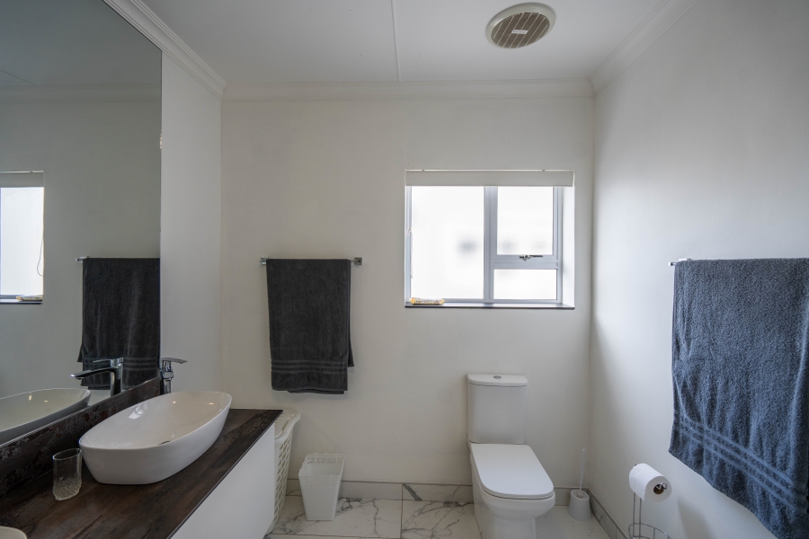 6 Bedroom Property for Sale in Royal Alfred Marina Eastern Cape
